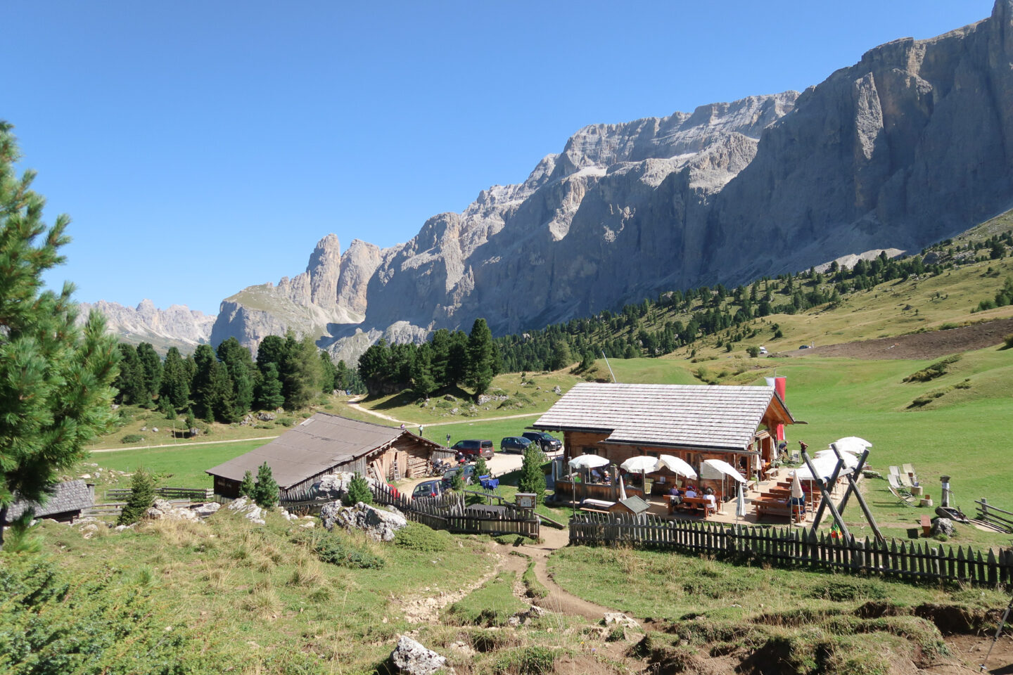 Sassolungo Hike - Start