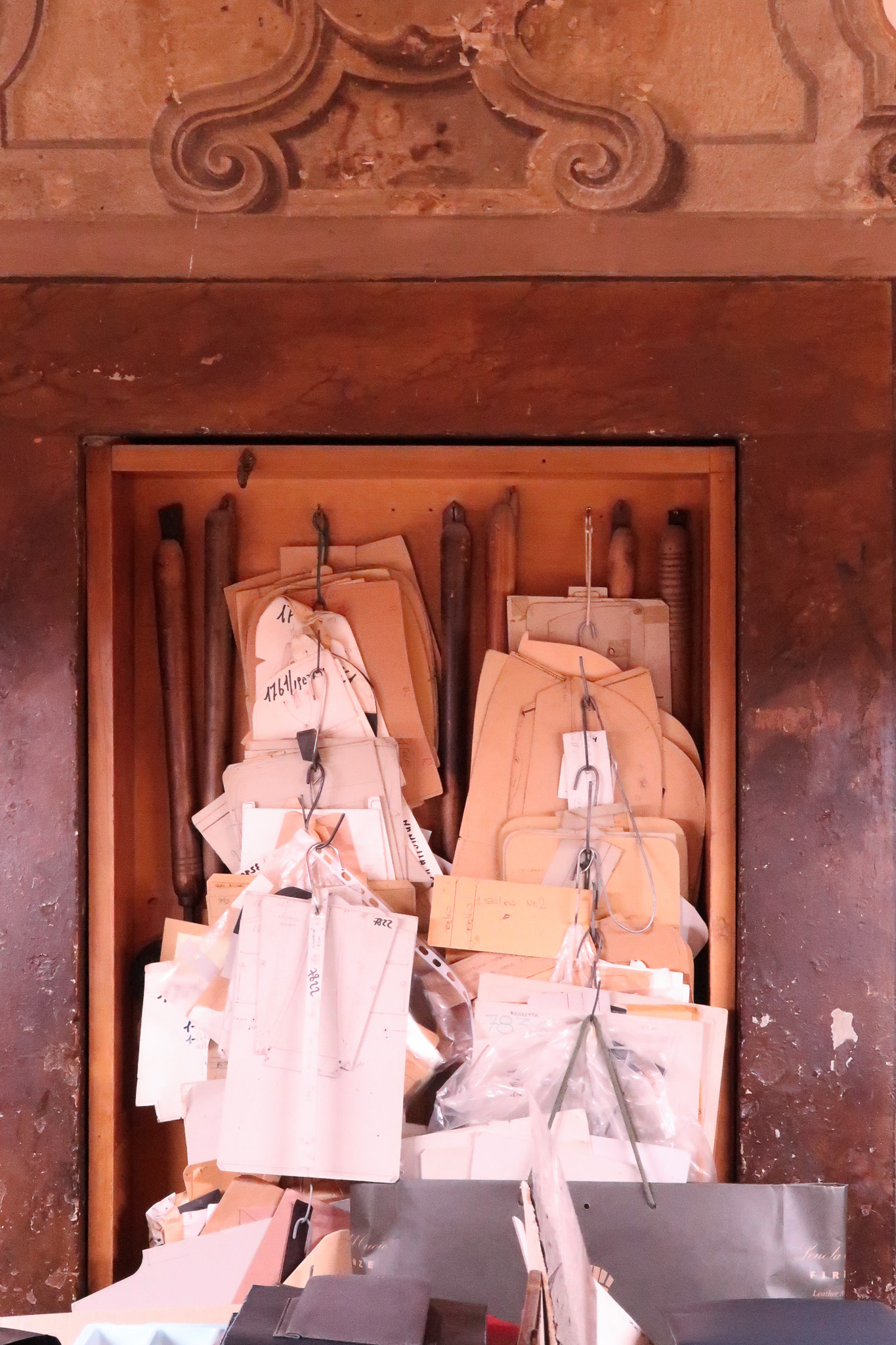 Florence Leather School